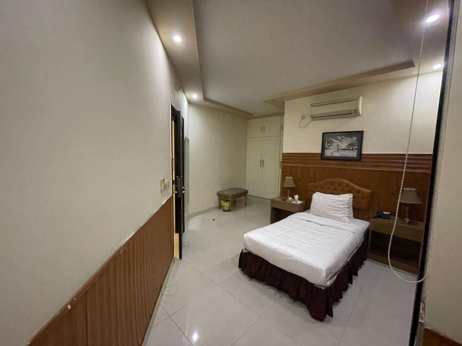 Panoramic Hotel Lahore Luaran gambar